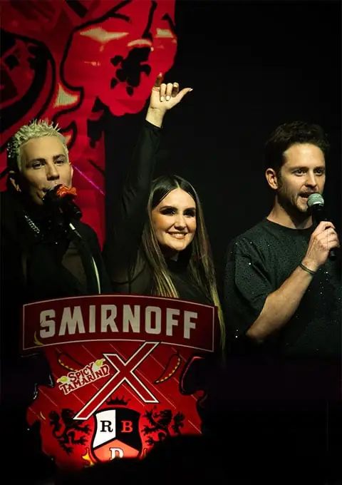 Cobertura de evento y experiencia de marca Smirnoff